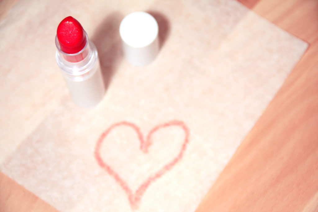 Date Night Beauty Finds That Can Save The Day